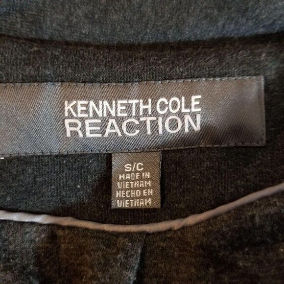 Kenneth
Cole Reaction Jacket (size S) - Picture 6 of 8